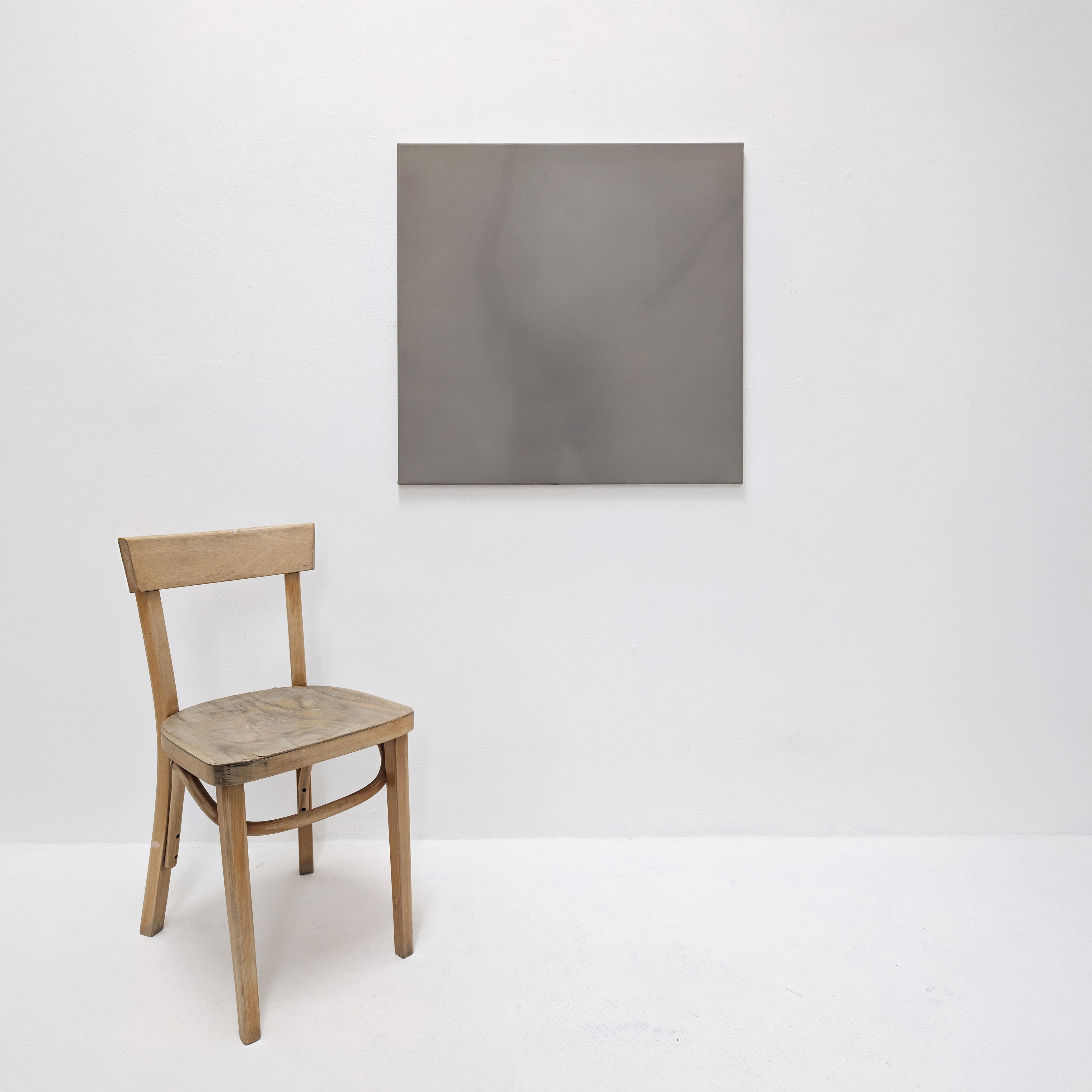 Oil painting by Tejzt: 'Zum höchsten Arme aufreißen'—A barely visible figure reaches upwards in a gesture of transcendence. The painting evokes an ecstatic state, where the body dissolves into a luminous expansion. Inspired by mysticism and transformation, it explores the dissolution of self in a higher, radiant awareness—akin to religious depictions of enlightenment or divine ascension.